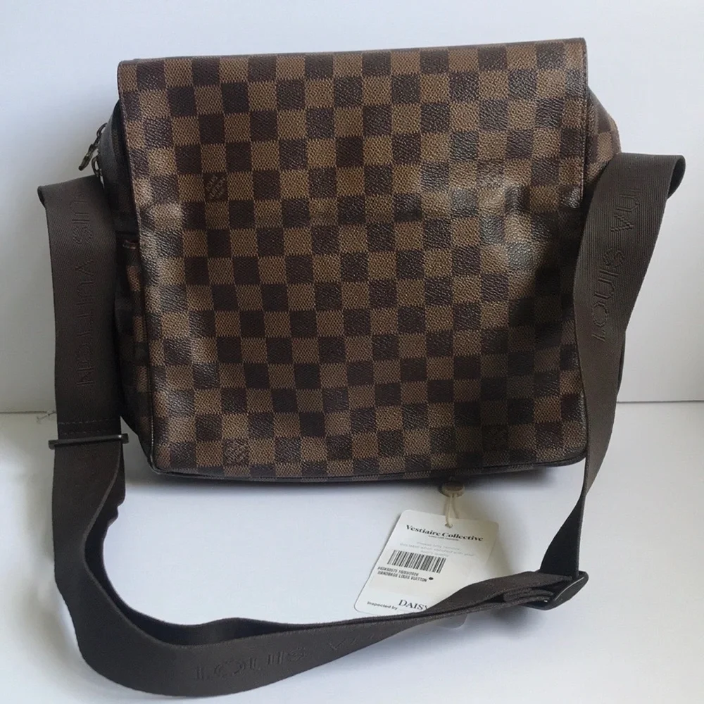 Pre-Love Louis Vuitton Naviglio Messenger Bag in the iconic Damier Ebene